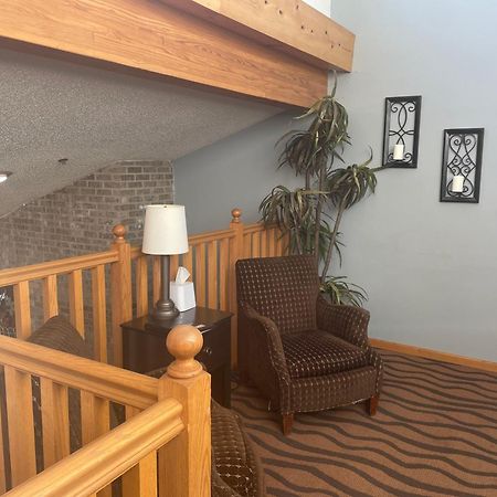 Americinn By Wyndham Hartford Wi Экстерьер фото