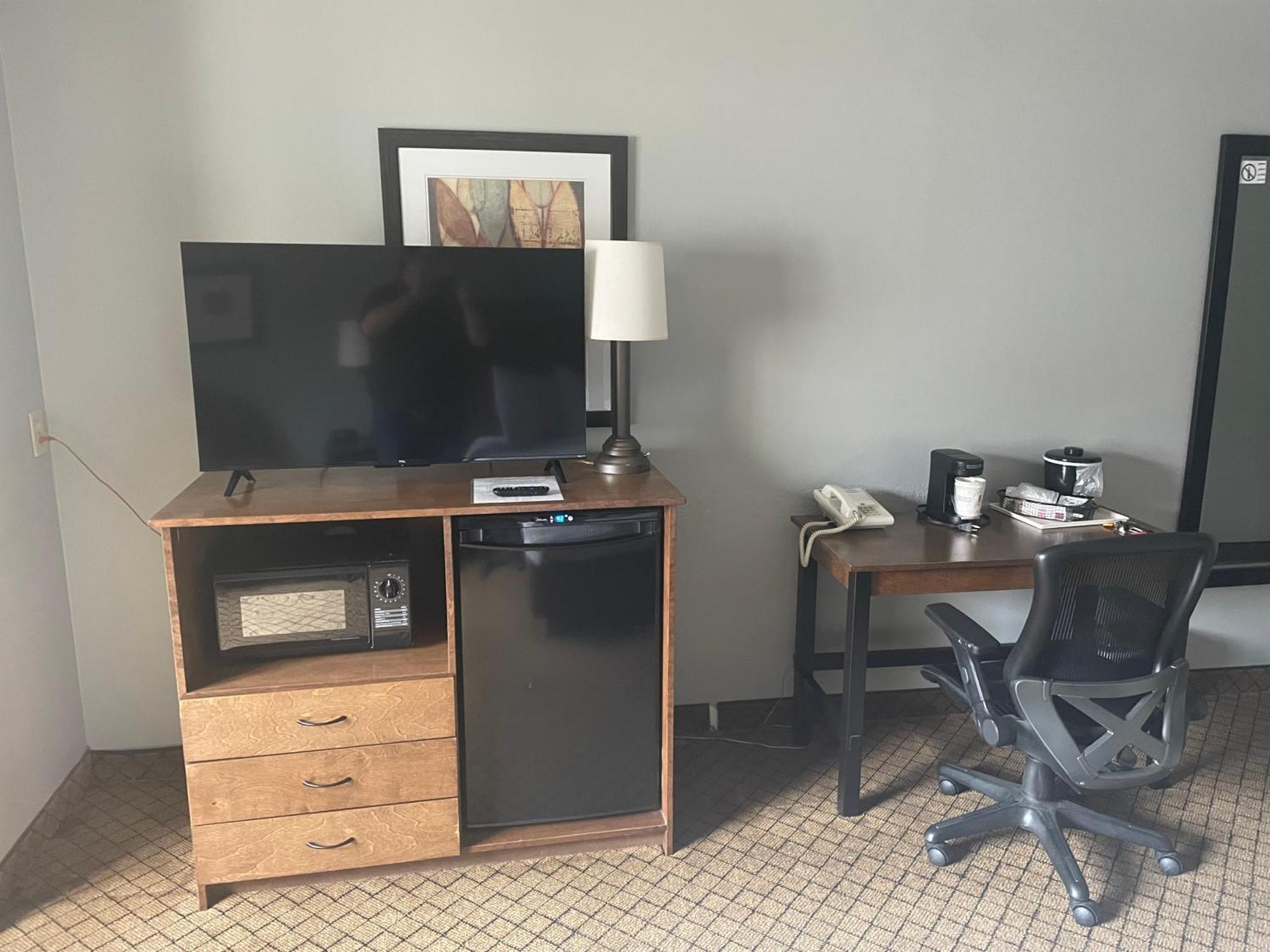 Americinn By Wyndham Hartford Wi Экстерьер фото