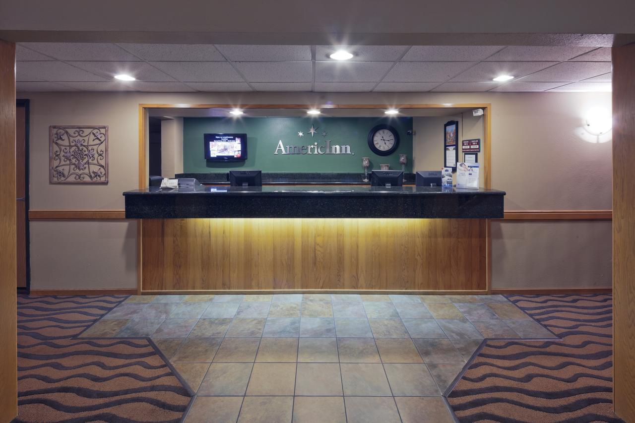 Americinn By Wyndham Hartford Wi Экстерьер фото